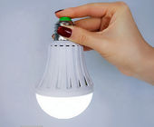 لامپ های LED اضطراری قابل شارژ داخلی 18 واتی LED لامپ Ac100 - 240 ولت